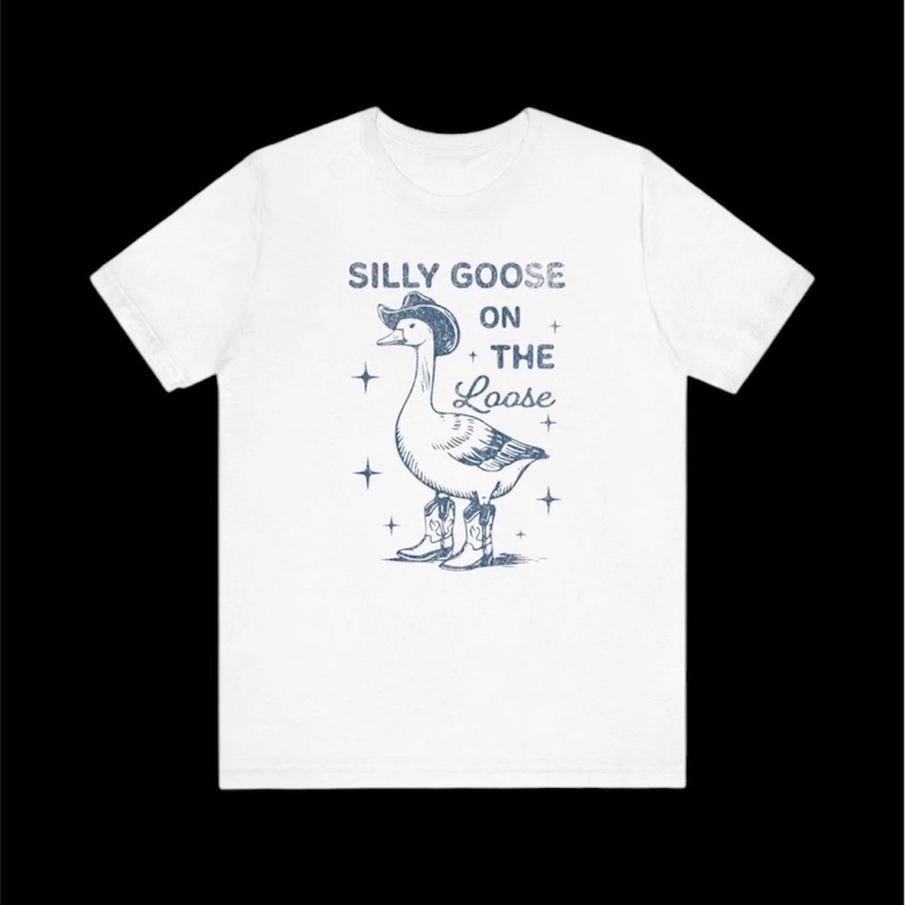 White Graphic T-Shirt with Goose Print